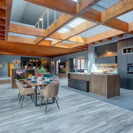 Mit Kegelbahn Hébergement de vacances *