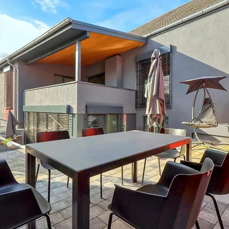 Mit Kegelbahn Hébergement de vacances