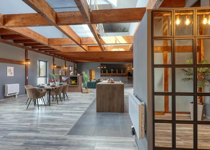 Mit Kegelbahn Vakantiehuis *