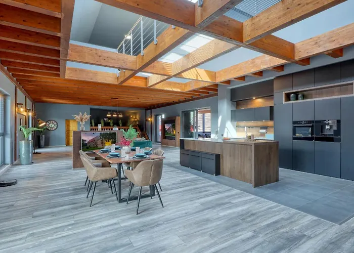 Mit Kegelbahn Vakantiehuis *